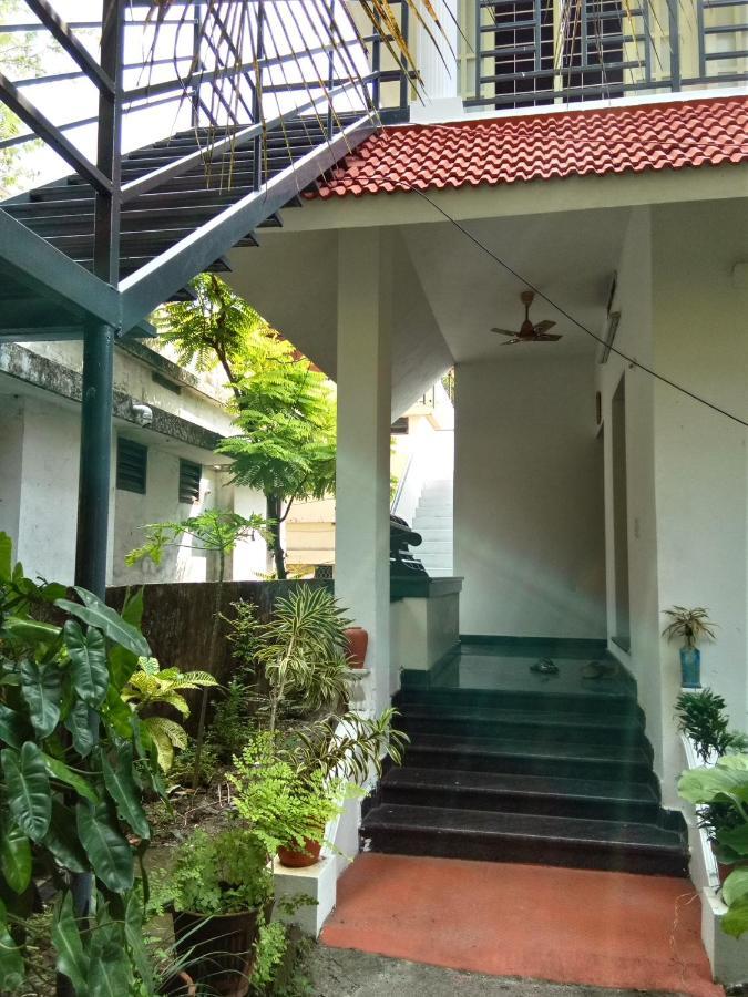 Coconut Grove Apartamento Kochi Exterior foto