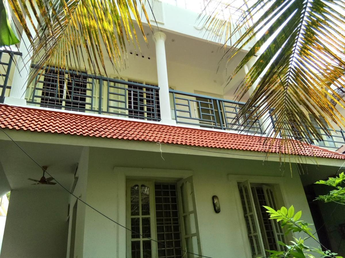 Coconut Grove Apartamento Kochi Exterior foto